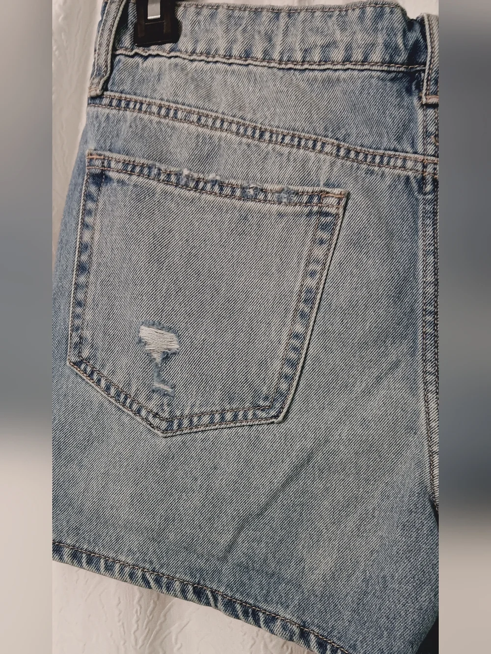 HIDDEN Light Wash Distressed High Rise Denim Shorts Size L - Picture 5 of 14
